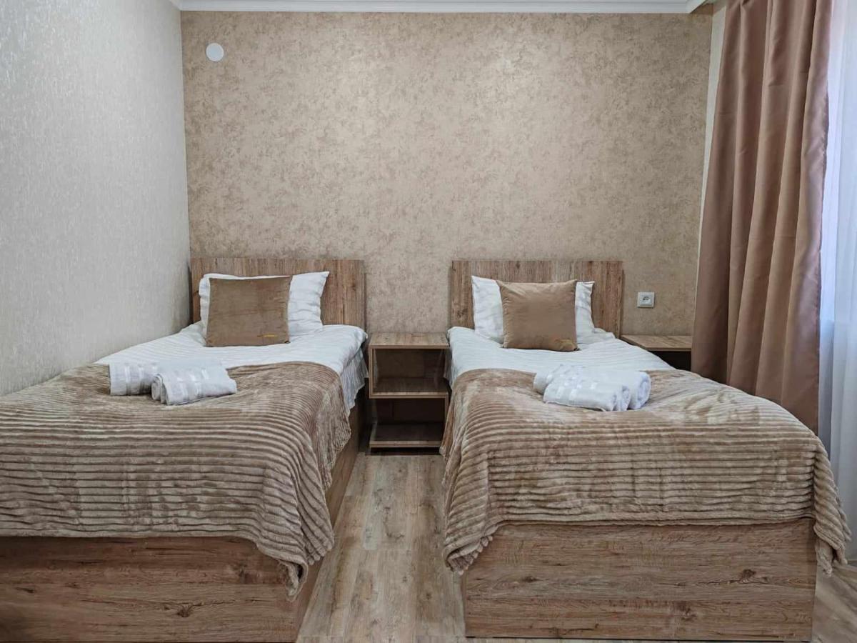 Sun House Hotel Yeghegnadzor Exterior photo