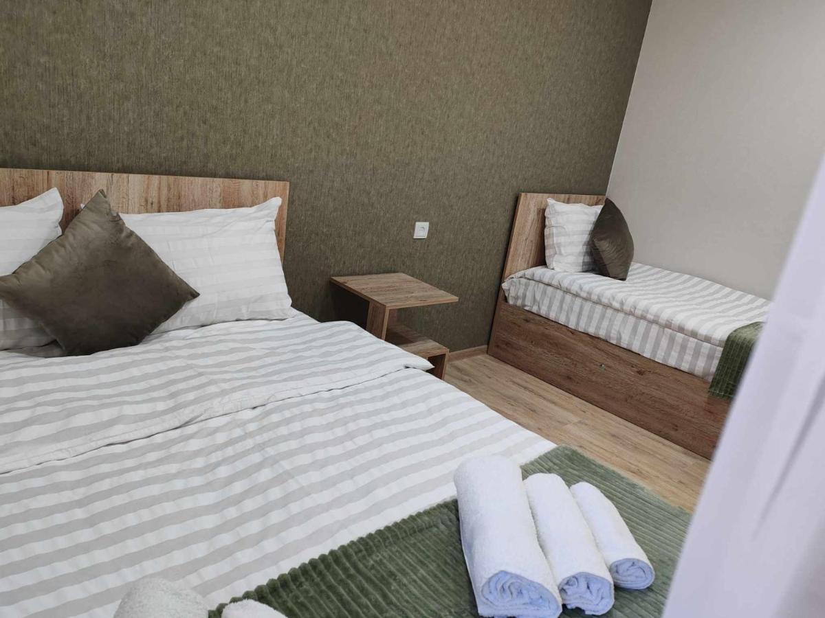 Sun House Hotel Yeghegnadzor Exterior photo