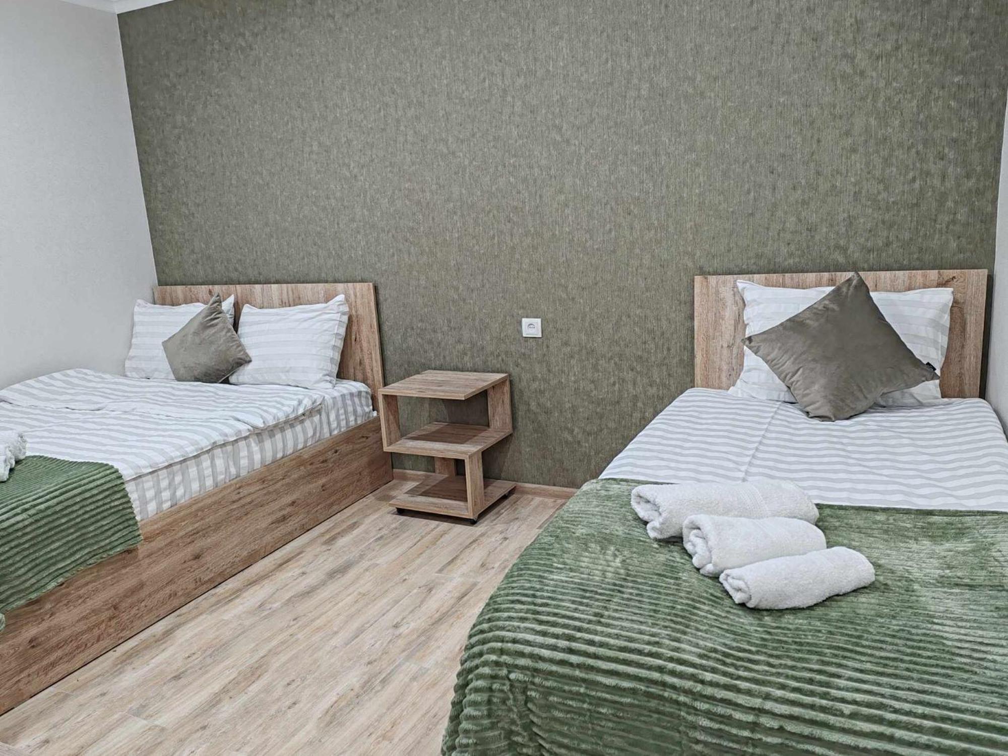 Sun House Hotel Yeghegnadzor Exterior photo