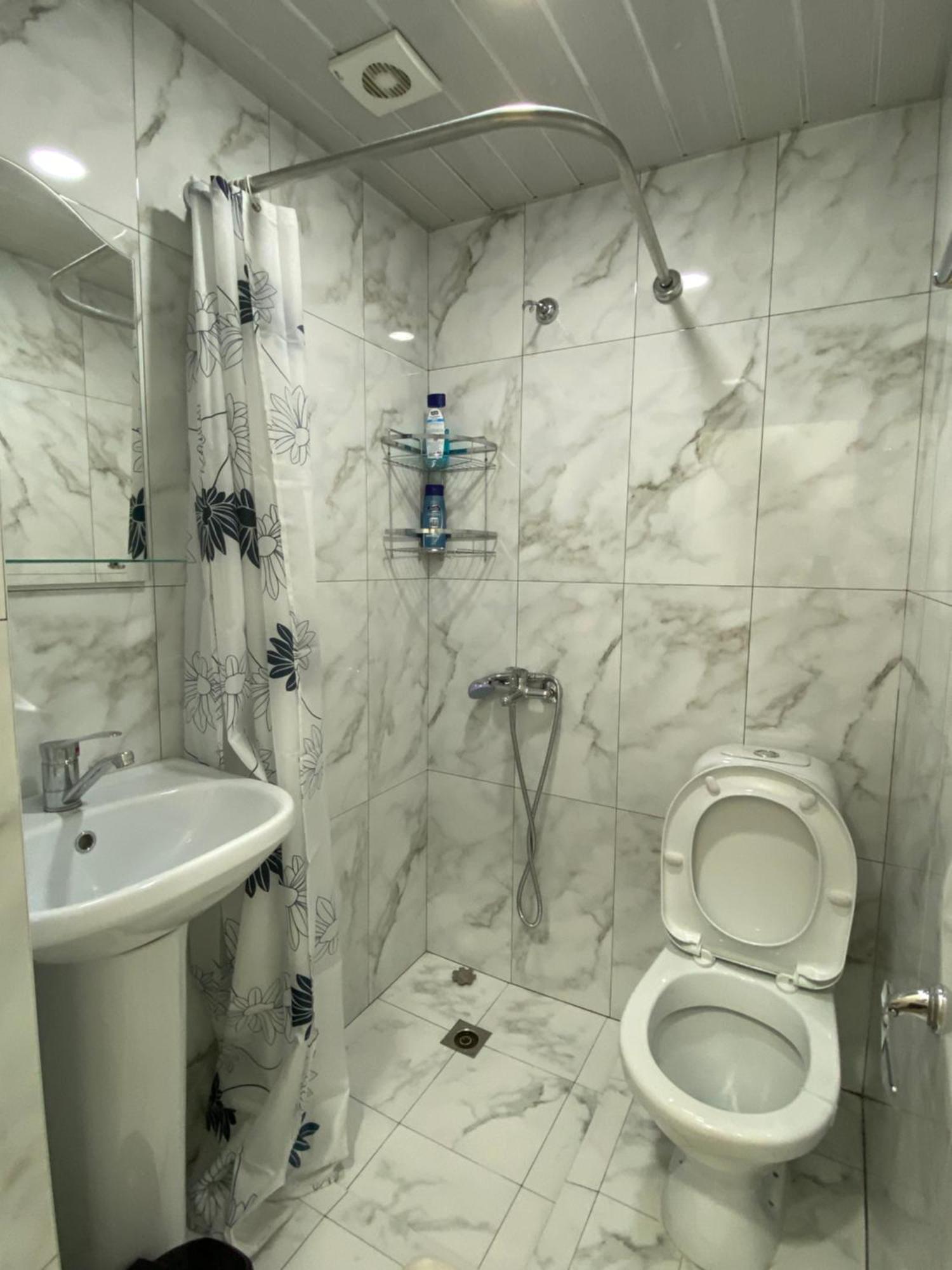 Sun House Hotel Yeghegnadzor Exterior photo